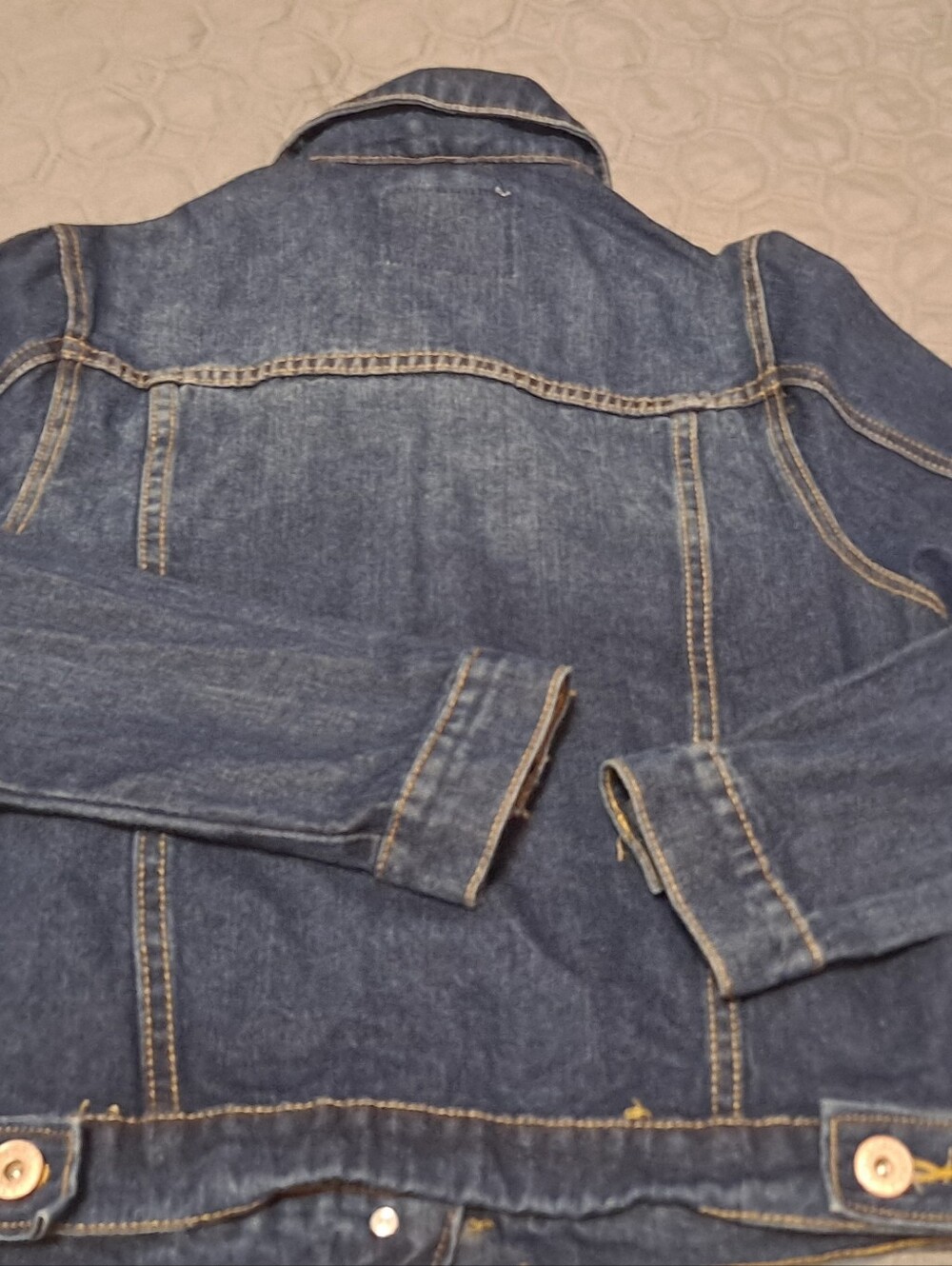 Classic Distressed Dark Blue Denim Jacket Size S - Picture 8 of 8